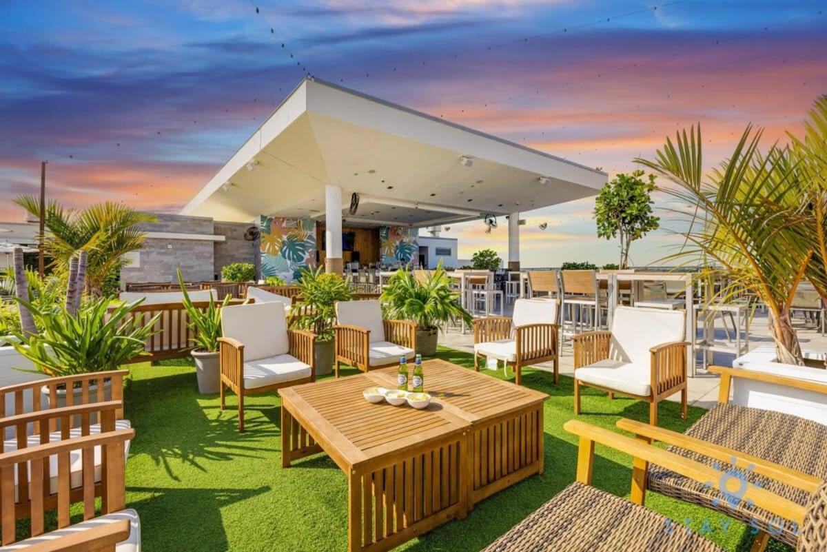Best Stay - Rooftop Pool - Hollywood Beach Board - Walk ภายนอก รูปภาพ